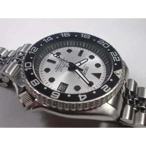 Seiko Silver and Black Men's Watch